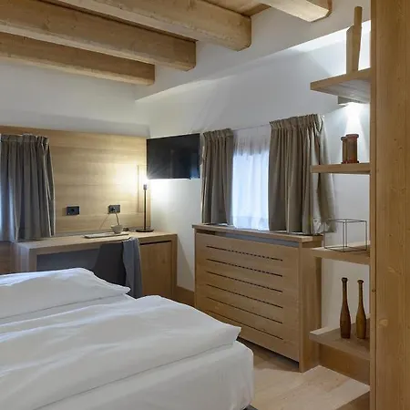 فندق Royal Cortina كورتينا دامبيتزو