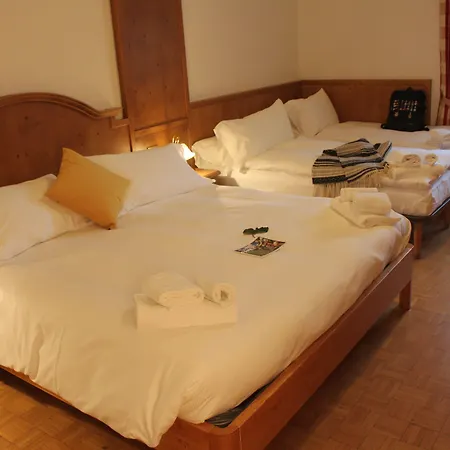 Royal Cortina 3*