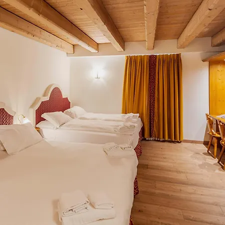Royal Cortina 3*