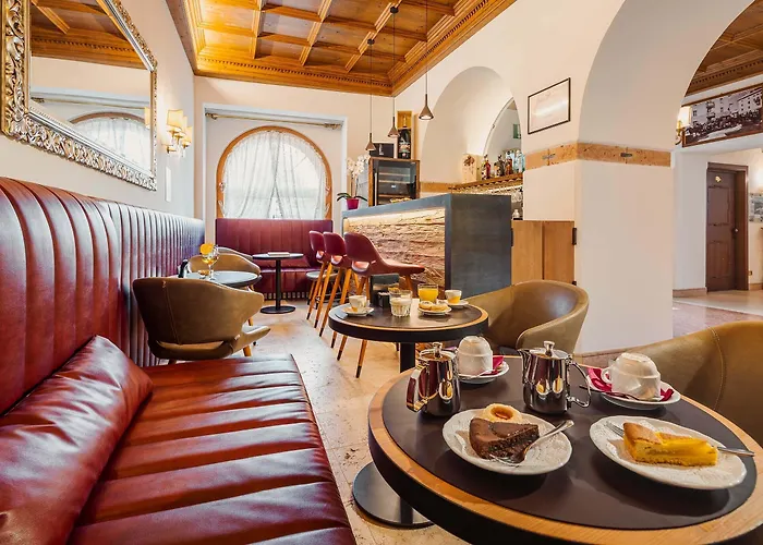 Hotel Royal Cortina 3*