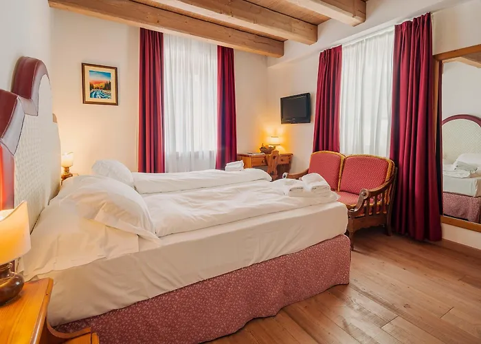 Royal Cortina Hotel