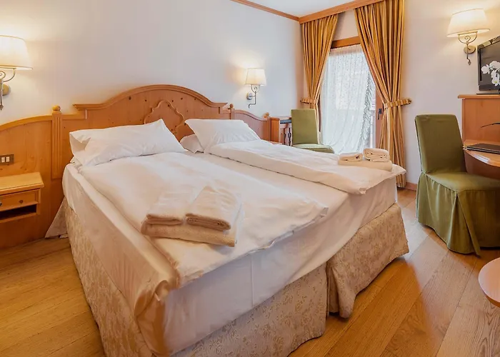 Royal Cortina Hotel