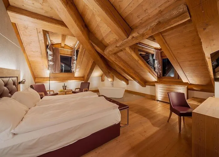 Royal Cortina 3*