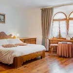 Royal Cortina 3*