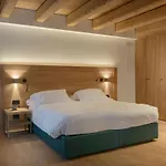 Royal Cortina Отель 3*