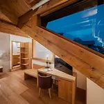 Royal Cortina Отель