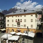 Отель Royal Cortina