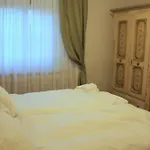 Royal Cortina Отель