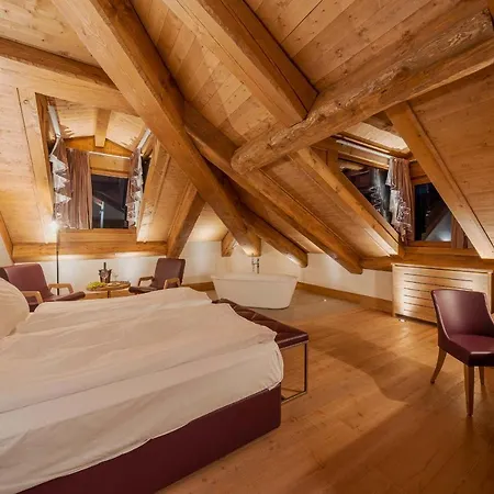 Hotel Royal Cortina 3*