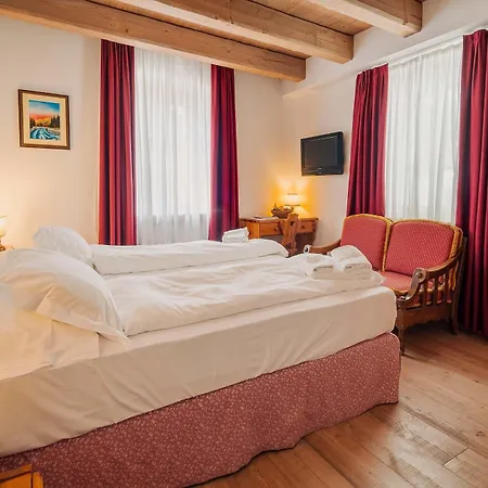 Royal Cortina Hotel 3*