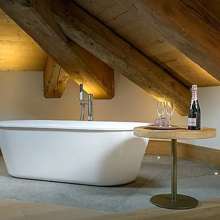 Royal Cortina Hotel 3*