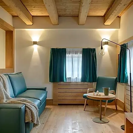 Royal Cortina Hotel 3*