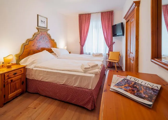 Royal Cortina Hotel