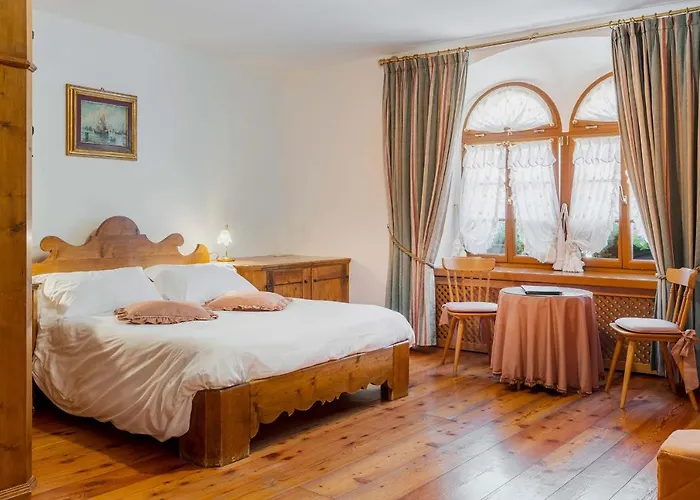 Royal Cortina 3*